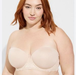 NWT Size 40F Torrid Strapless Lightly Lined Smooth Back Bra